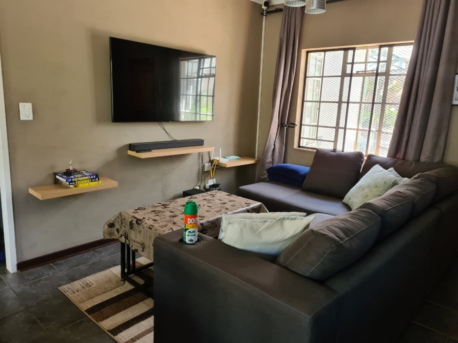 To Let 3 Bedroom Property for Rent in Cashan North West